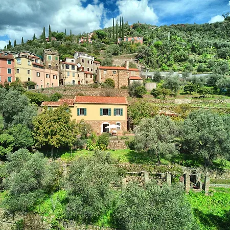 Сasa de vacaciones Casa Immersa Nella Natura Con Piscina, Ac E Wifi 3 Isolalunga