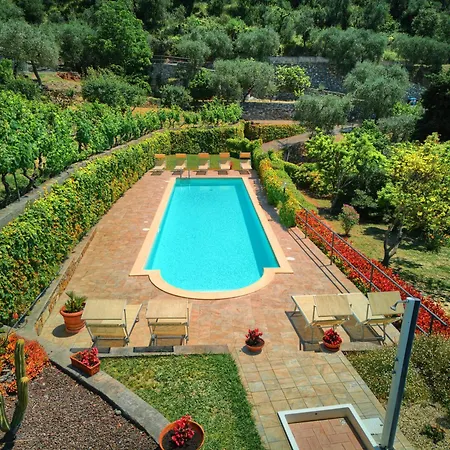 Casa de Férias Casa Immersa Nella Natura Con Piscina, Ac E Wifi 3 *