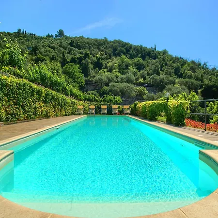 Casa de Férias Casa Immersa Nella Natura Con Piscina, Ac E Wifi 3 *